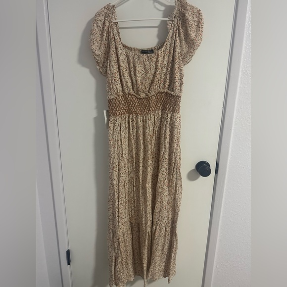 Black Tape_ Dresses & Skirts - Black Tape Maxi Dress